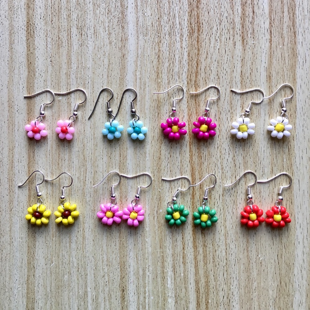 Daisy Flower Bead Earrings